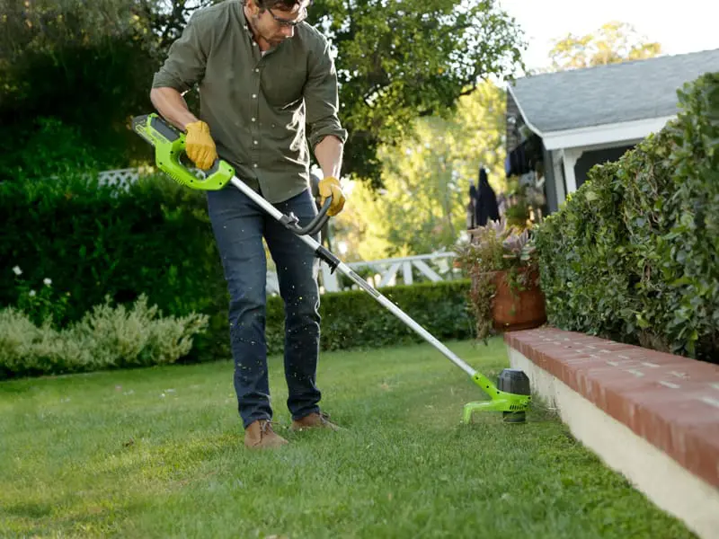 40V kosilnica z nitko 1,6mm z 2Ah baterijo in polnilcem