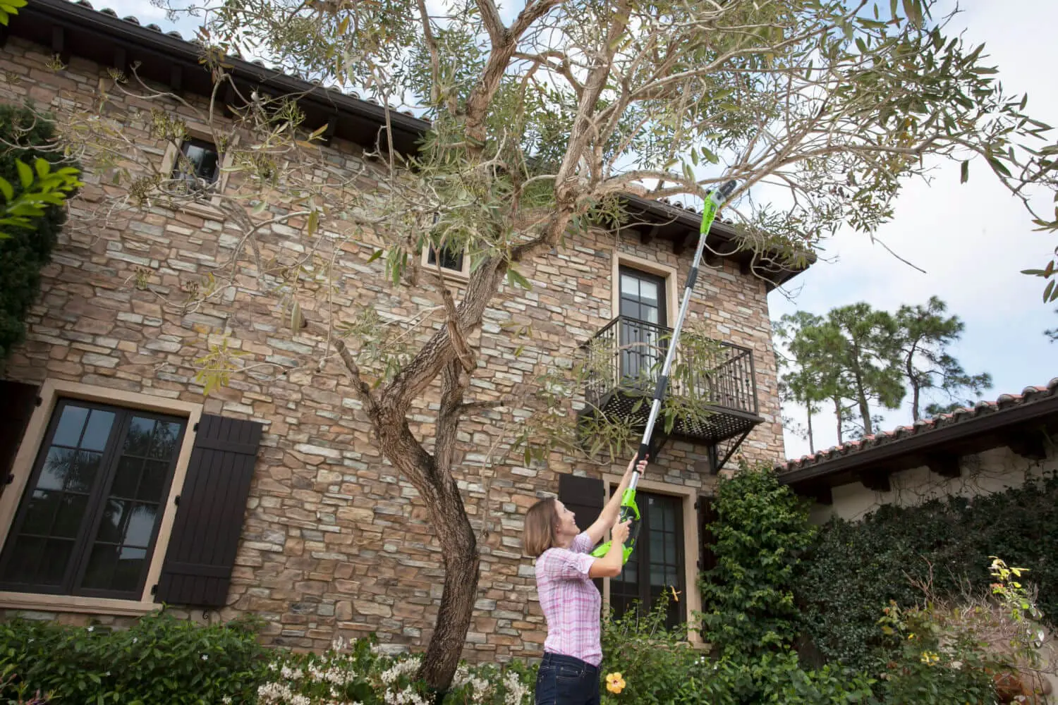 40V višinska žaga 20cm in višinske škarje 51cm