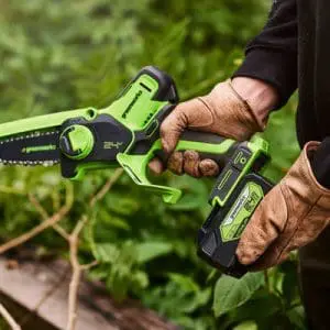 24V enoročna verižna žaga z 2Ah baterijo in polninikom G24MCS10K2