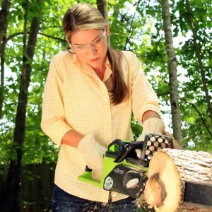 2x 24V  brezkrtačna verižna žaga 36cm z 2x 4Ah baterijo in polnilnikom GD24X2CS36K4X