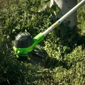 40V kosilnica z nitko 1,6mm z 2Ah baterijo in polnilcem