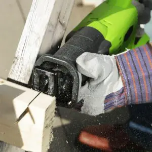 24V Brezkrtačna Sabljasta žaga