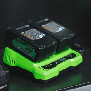 24V začetni komplet 2x4Ah akumulatorja + dvojni polnilnik GSK24B4X