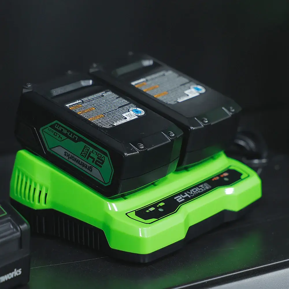 24V začetni komplet 2x4Ah akumulatorja + dvojni polnilnik GSK24B4X